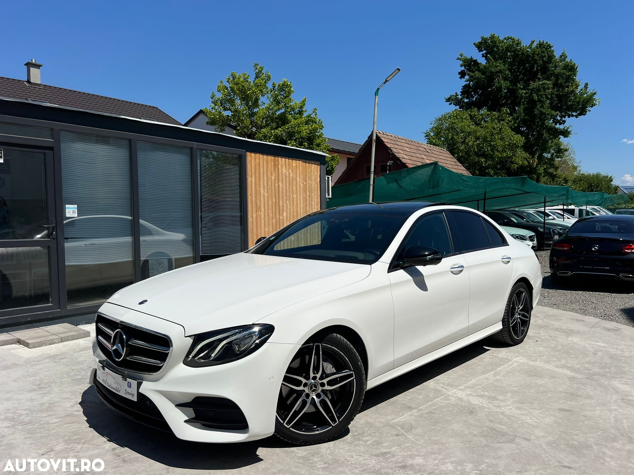 Mercedes-Benz E - 27