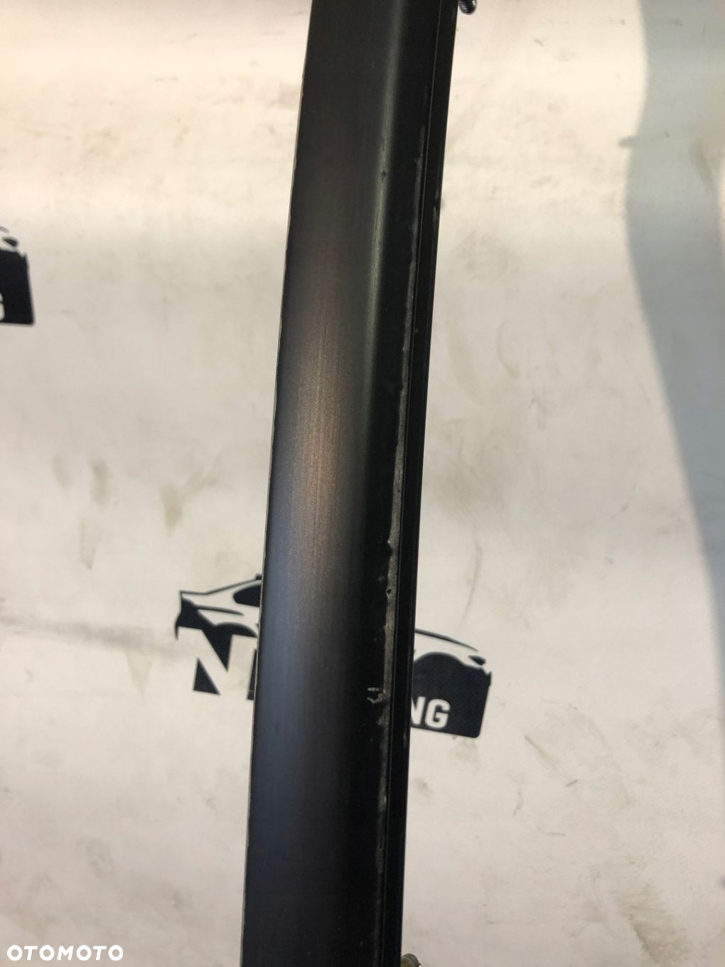 RELING DACHOWY PRAWY AUDI A4 B9 CZARNY MAT - 10