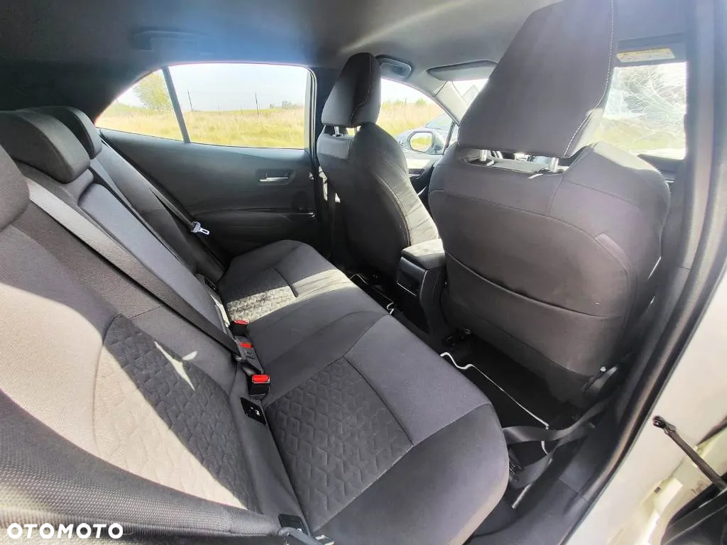 Toyota Corolla 1.8 Hybrid Comfort - 13