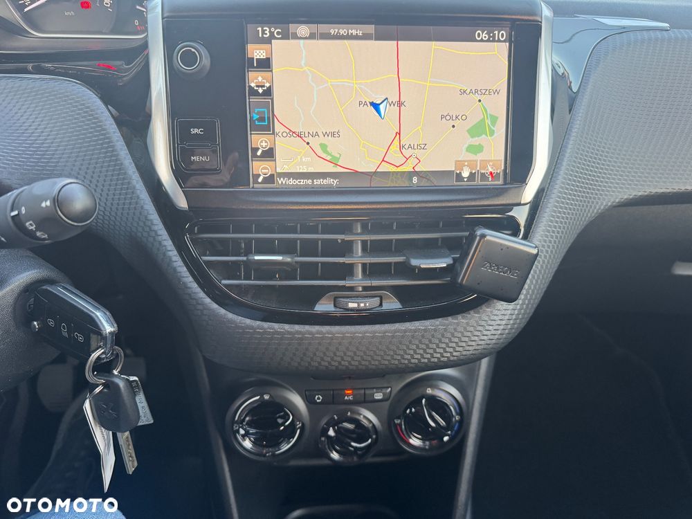 Peugeot 2008 PureTech 82 Urban Move - 14