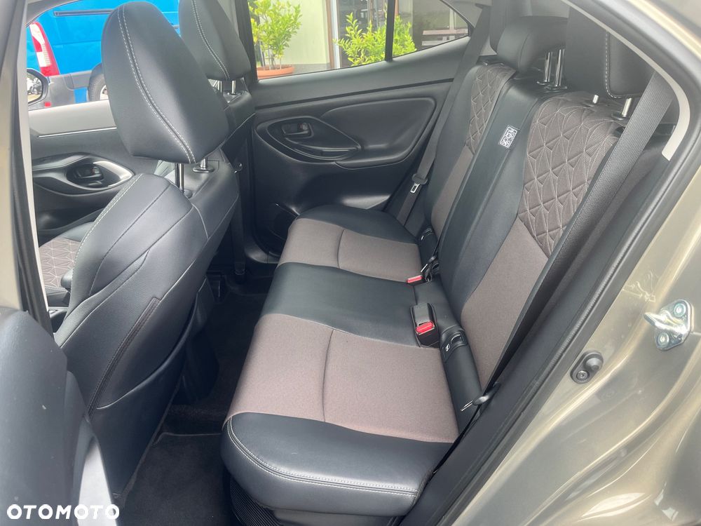 Toyota Yaris Hybrid 1.5 VVT-i GR SPORT - 11