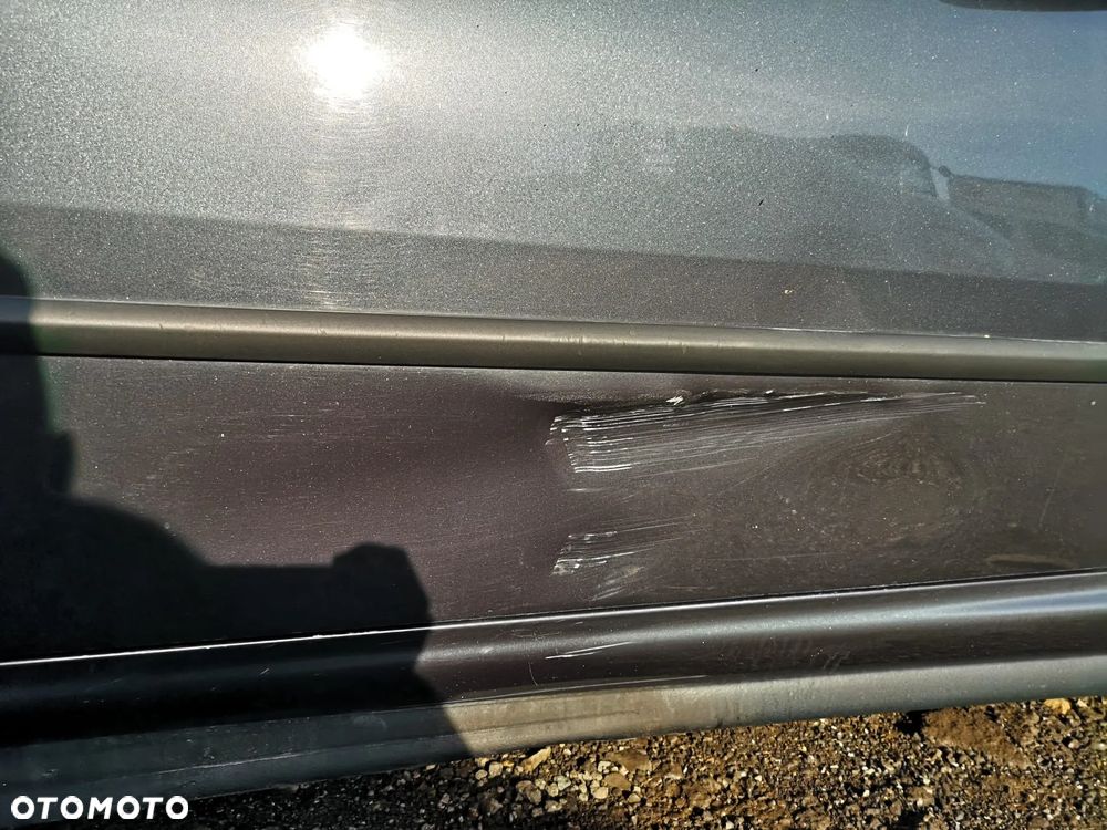 Peugeot 406 3.0 Prestige V6 - 6