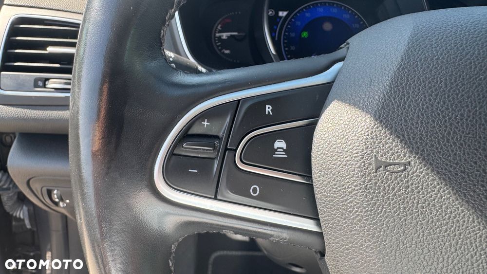 Renault Megane ENERGY TCe 140 EDC BOSE EDITION - 30
