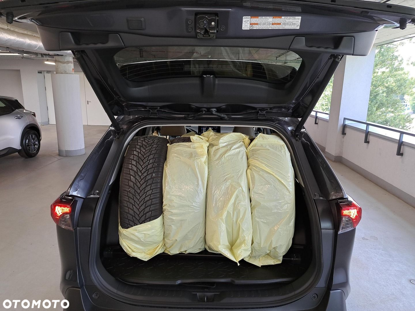 Toyota RAV4 2.5 Hybrid Executive 4x4 - 12