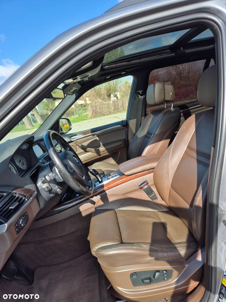 BMW X5 xDrive35i Sport-Aut - 14