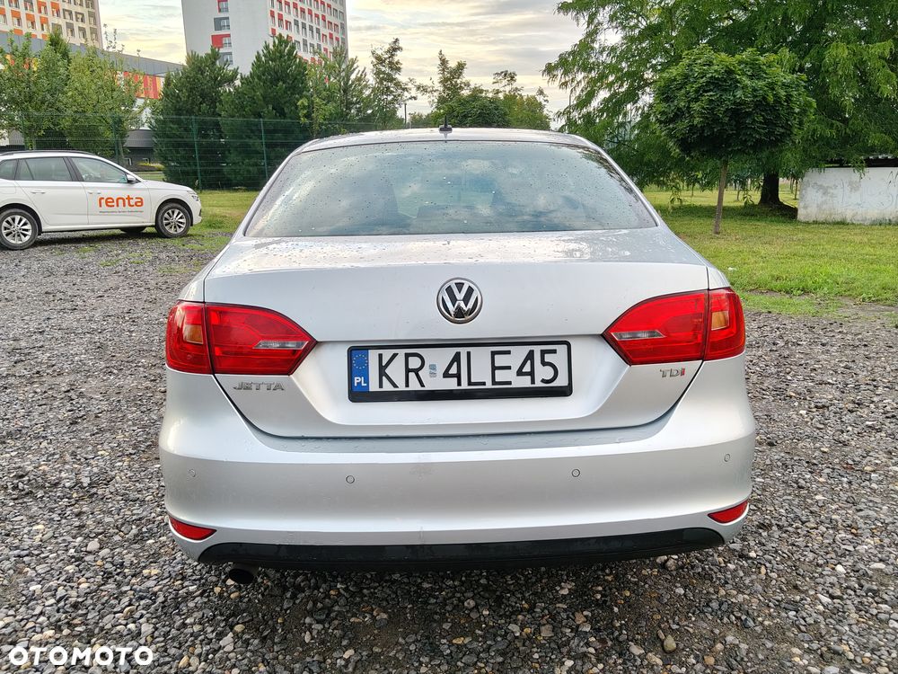 Volkswagen Jetta 1.6 TDI Comfortline Perfectline - 5