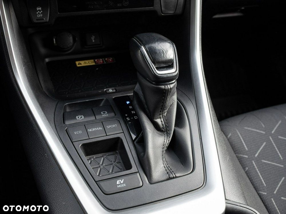 Toyota RAV4 - 17