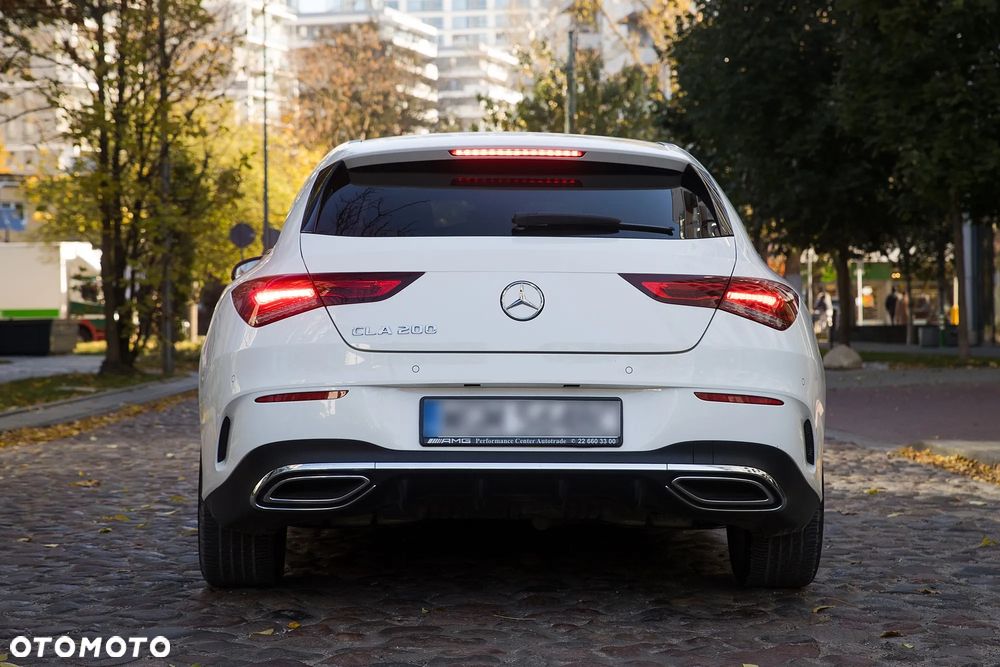 Mercedes-Benz CLA 200 Progressive 7G-DCT - 12