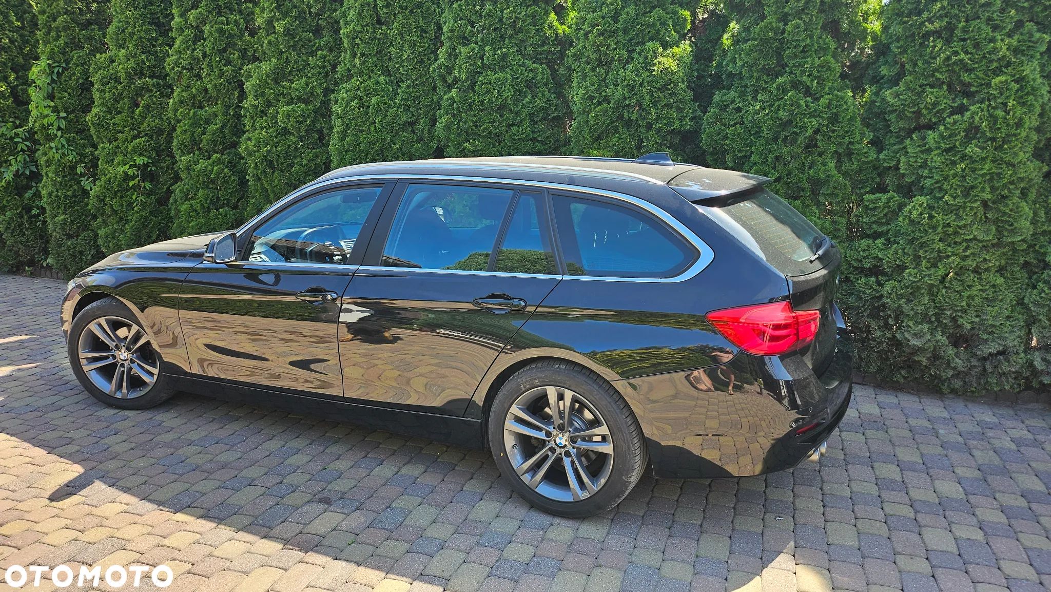BMW Seria 3 320i Touring Luxury Line - 1