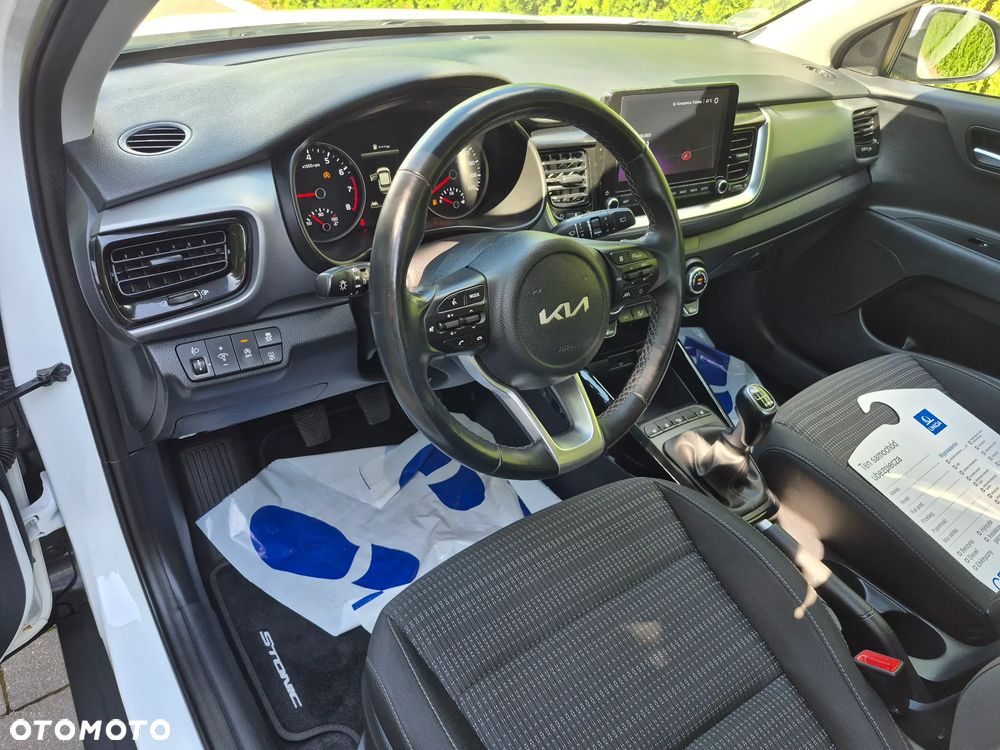 Kia Stonic - 19