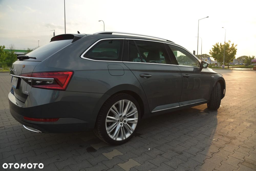 Skoda Superb 2.0 TDI SCR 4x4 L&K DSG - 3
