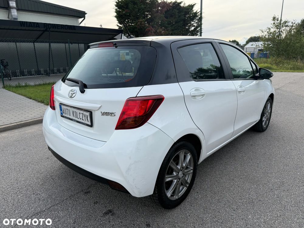 Toyota Yaris - 8