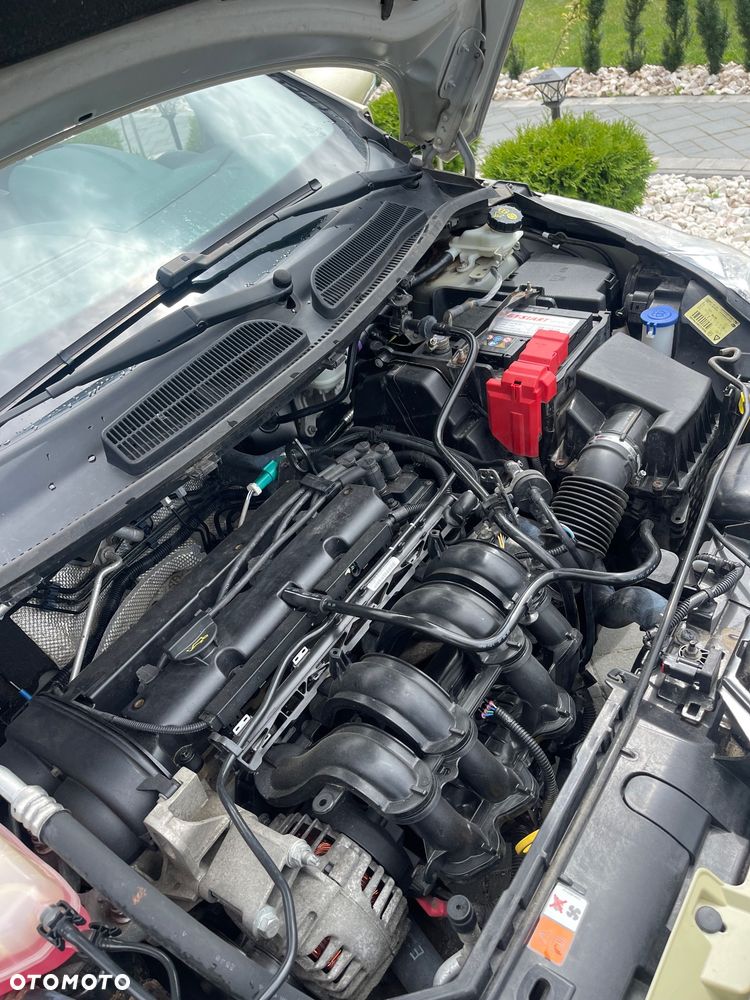 Ford Fiesta 1.25 Ghia - 24