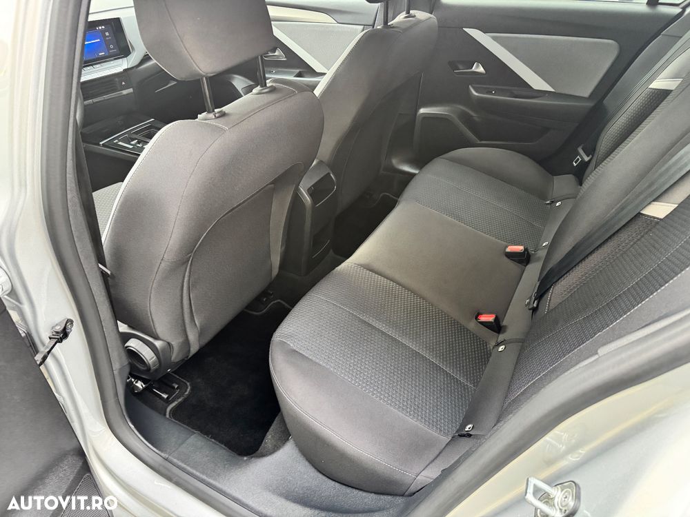 Opel Astra 1.5 D Automatik Business Elegance - 15