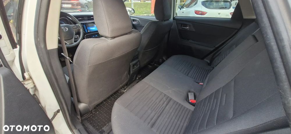 Toyota Auris - 31
