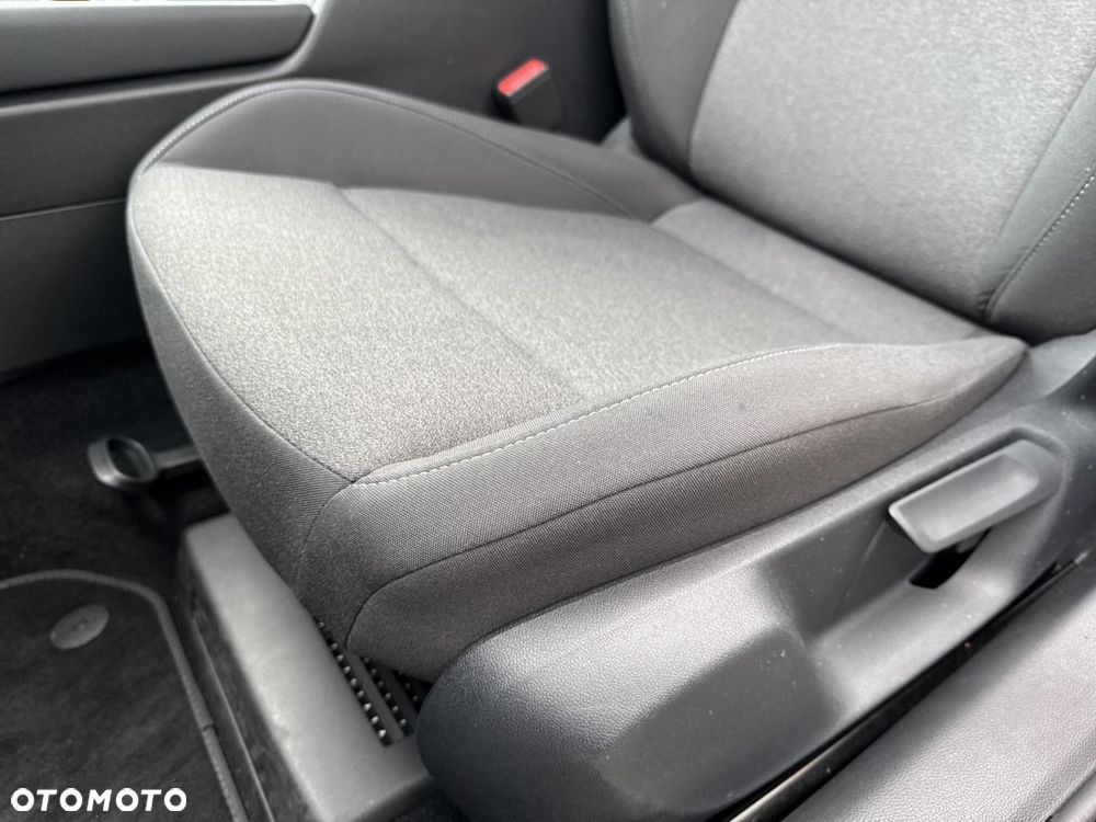 Volkswagen Passat Variant - 13