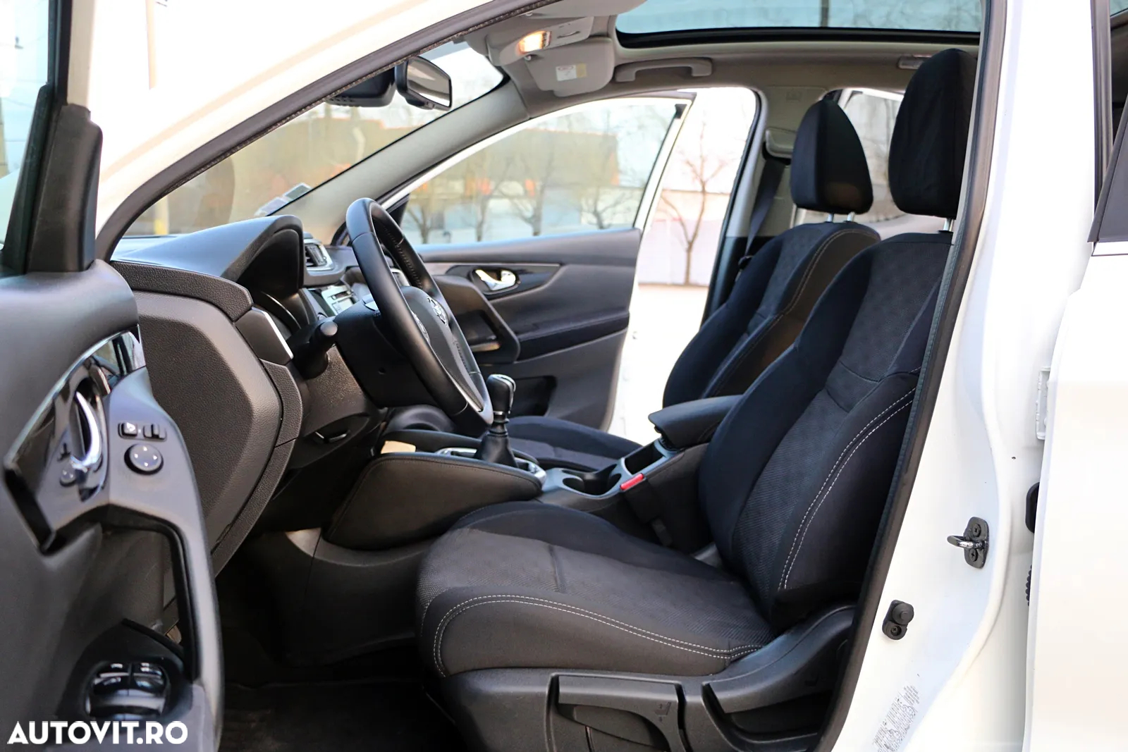 Nissan Qashqai 1.5 DCI Start/Stop N-Connecta - 18