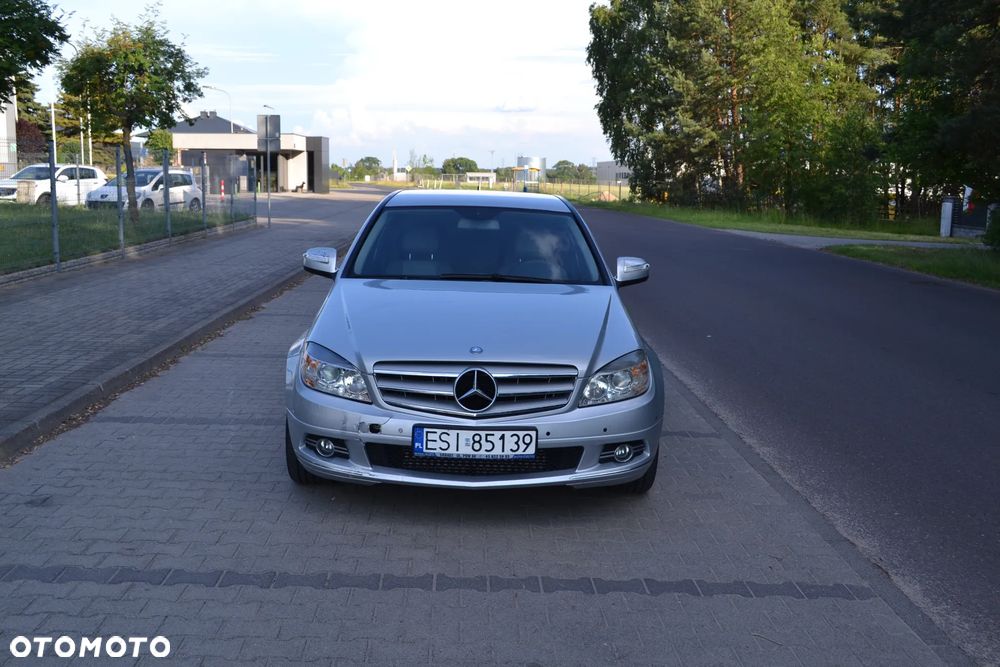Mercedes-Benz Klasa C 220 CDI DPF Avantgarde - 8