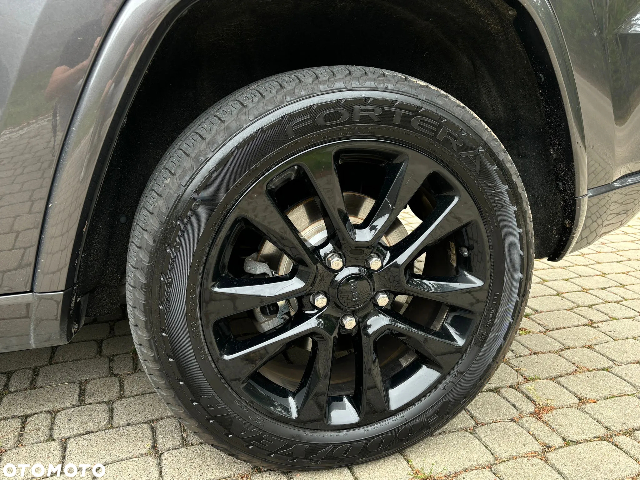 Jeep Cherokee - 27