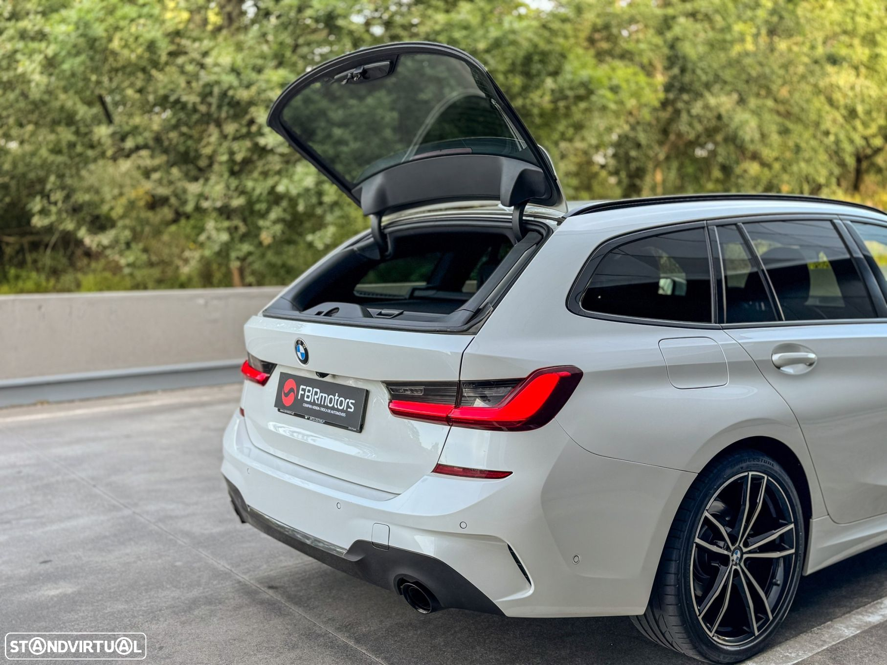 BMW 320 d Touring Pack M Auto - 23