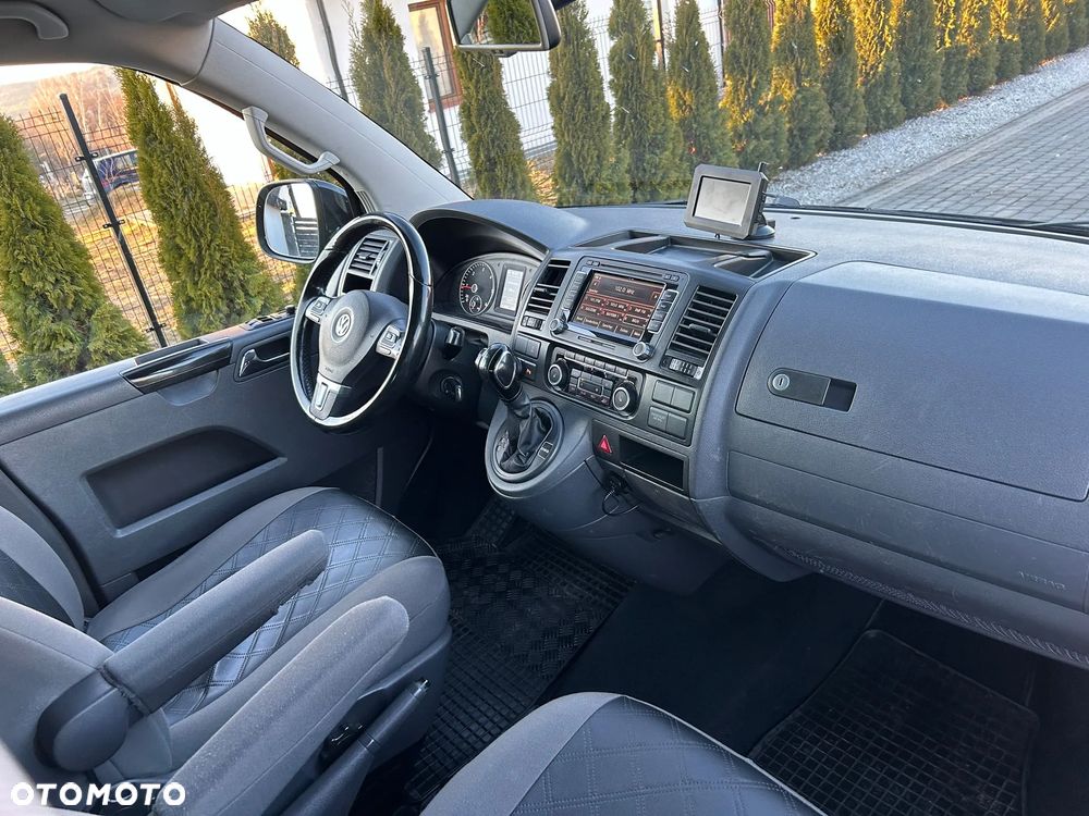 Volkswagen Caravelle - 34