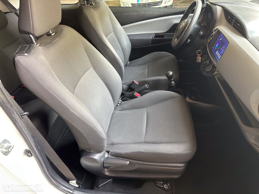 Toyota Yaris 1.4 D-4D Cool - 8