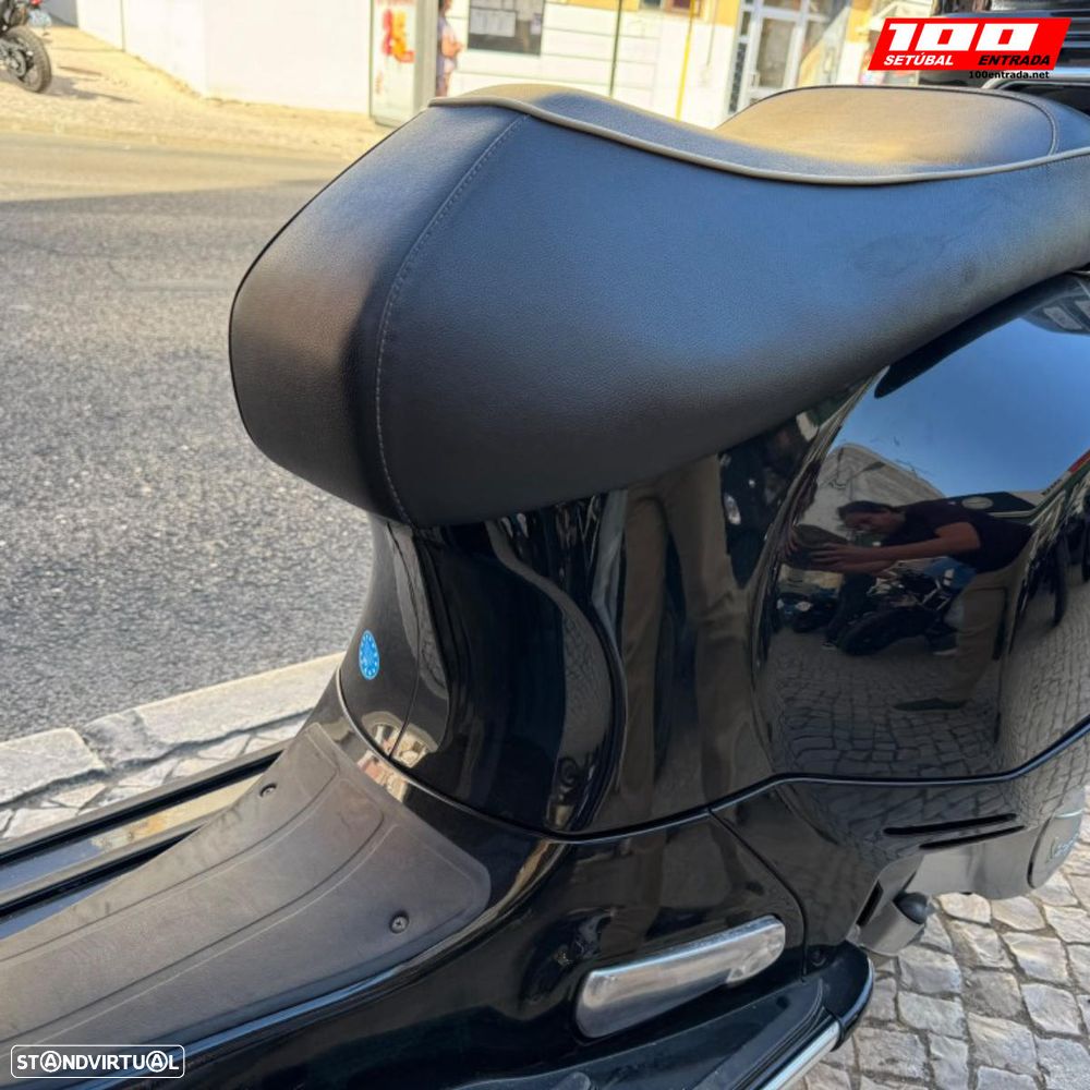 Piaggio Vespa GTS Supersport 300 - 22