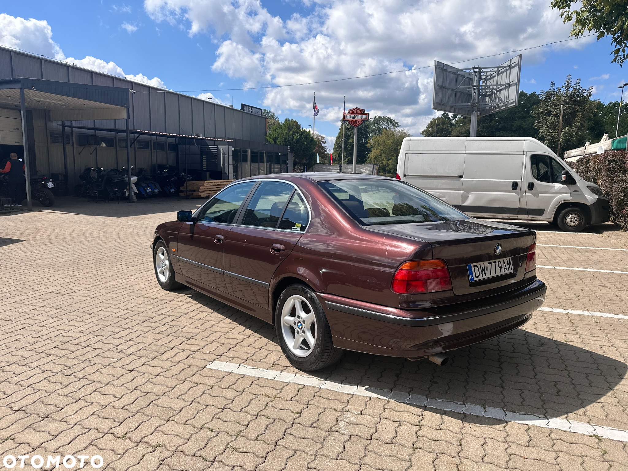 BMW Seria 5 523i - 6