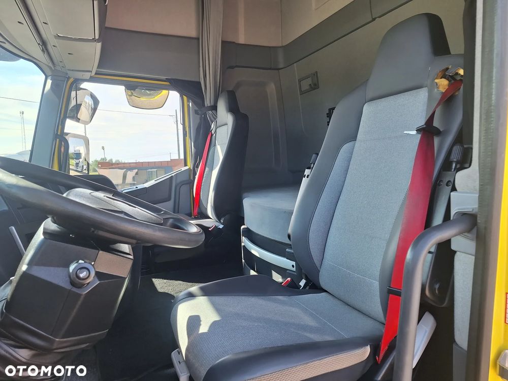 Renault T440 / silnik 13L / Automat + Retarder/ ADR / Import Francja / Super Stan - 25