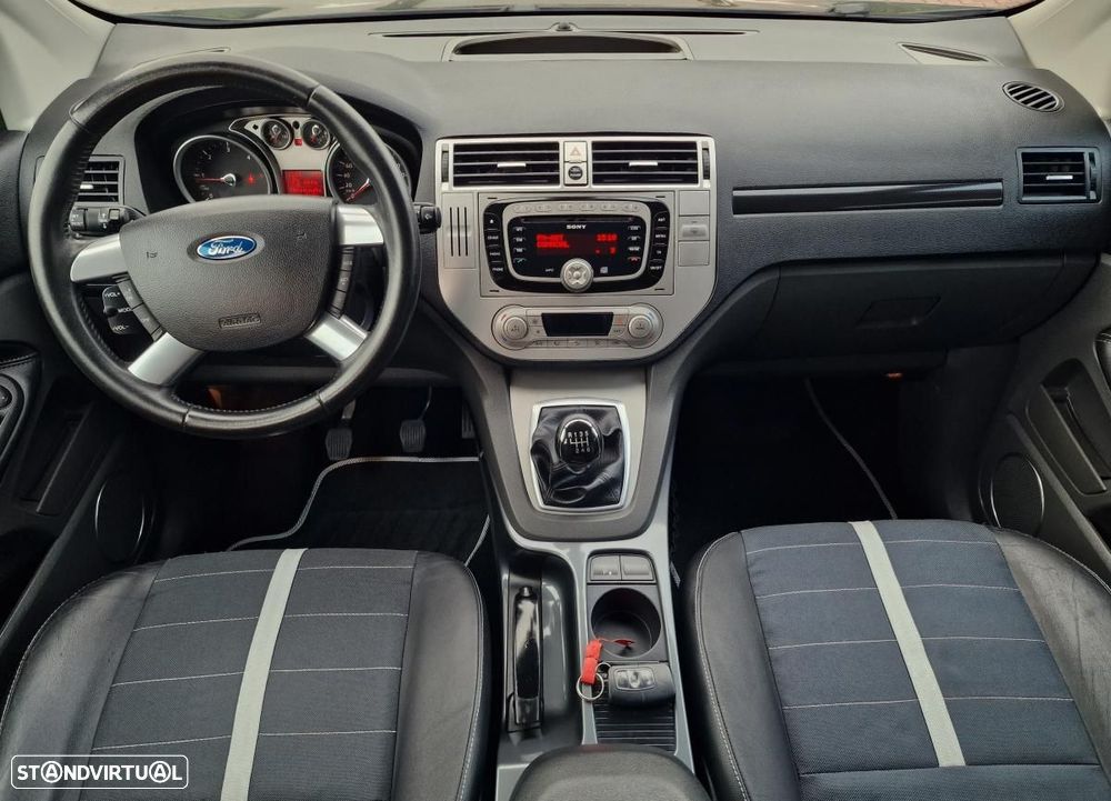 Ford Kuga 2.0 TDCi Titanium - 14