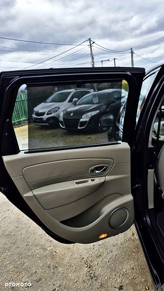 Renault Grand Scenic 2.0 16V 140 CVT Bose Edition - 32