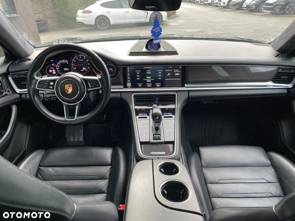Porsche Panamera - 13