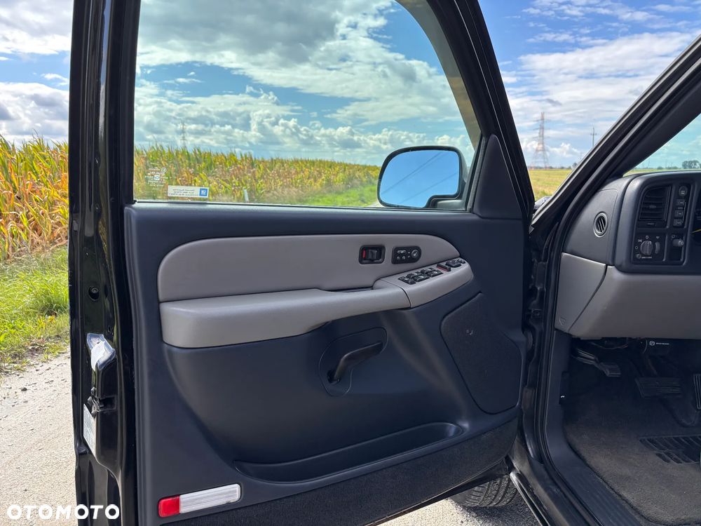 Chevrolet Tahoe 5.3 4WD - 17