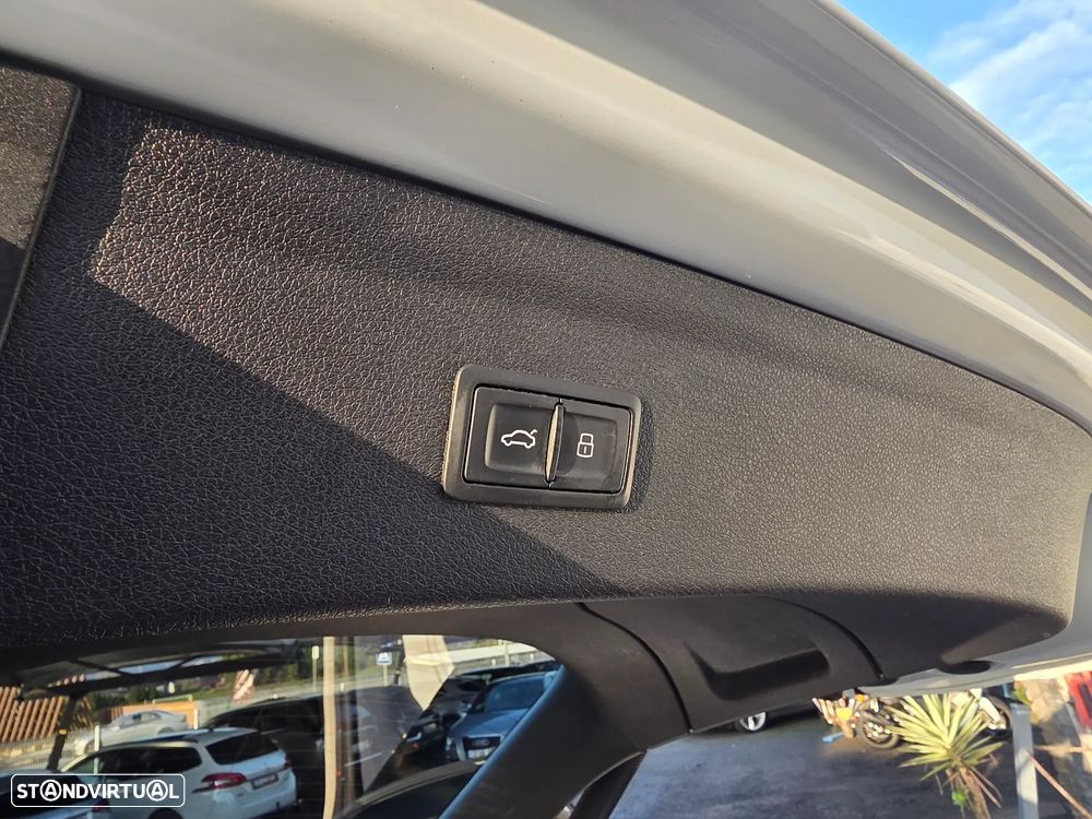 Audi Q3 2.0 TDI quattro S tronic sport - 30