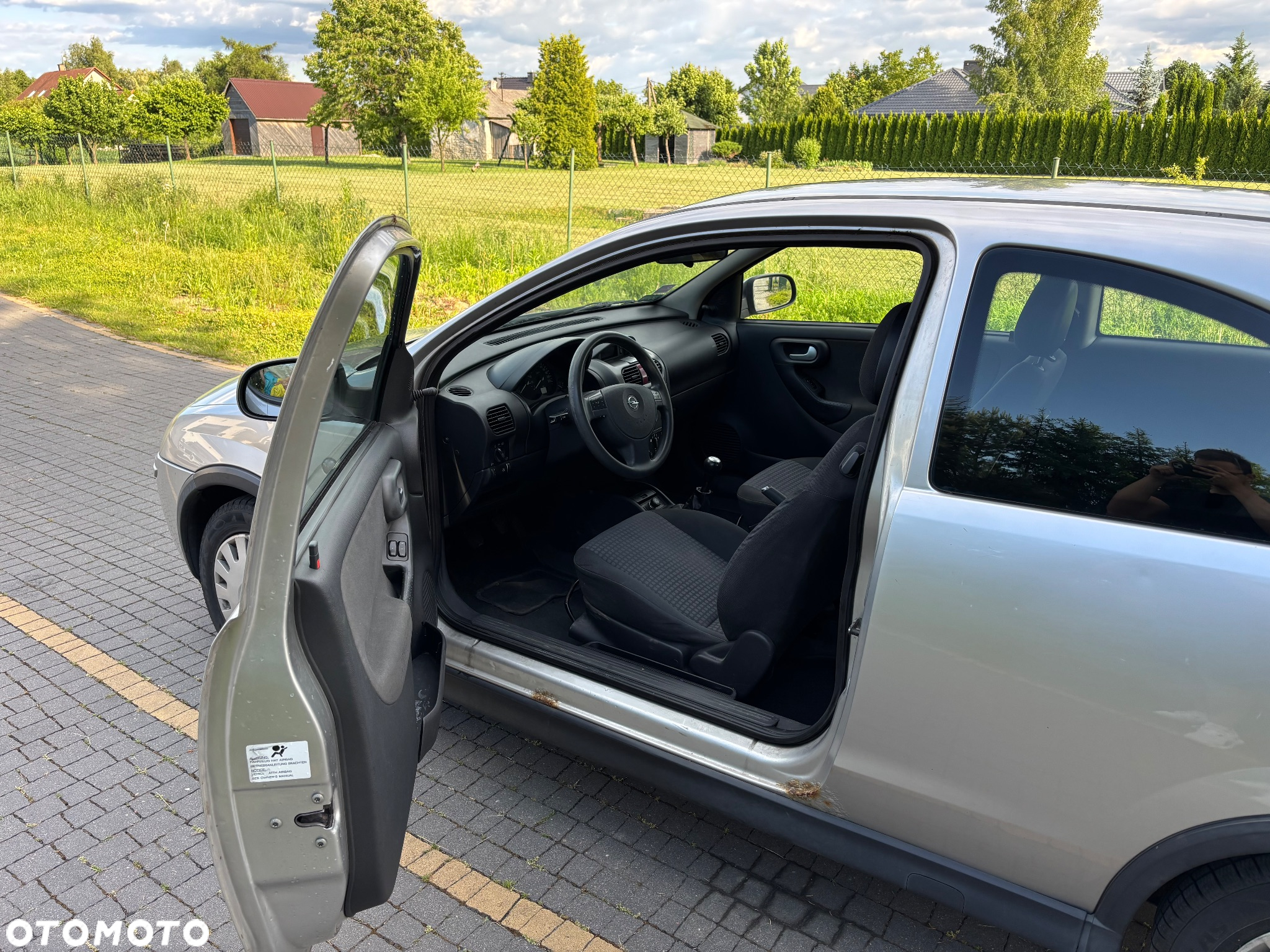 Opel Corsa 1.0 12V Cosmo - 10