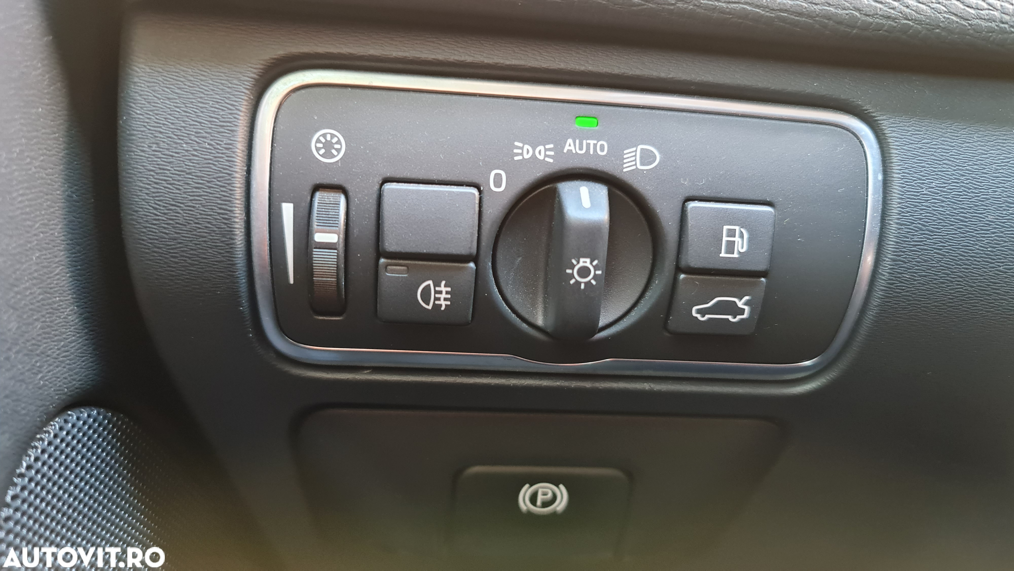 Volvo XC 60 D4 AWD Geartronic Summum - 19