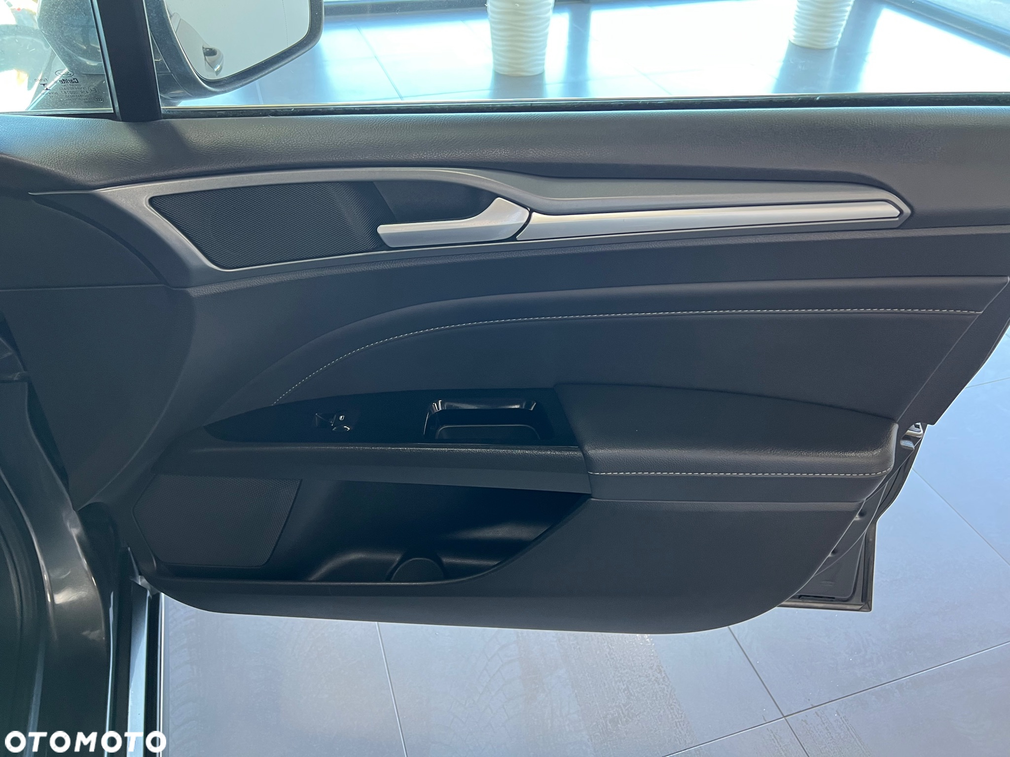 Ford Mondeo - 39