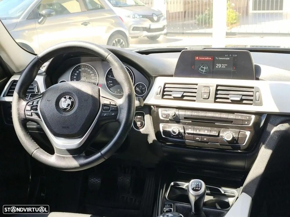 BMW 318 i Sport Line - 5