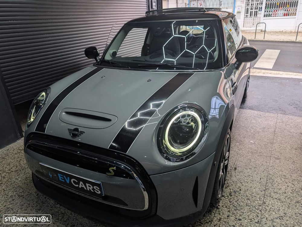 MINI 3 Portas Cooper SE Premium Extra Essential - 33