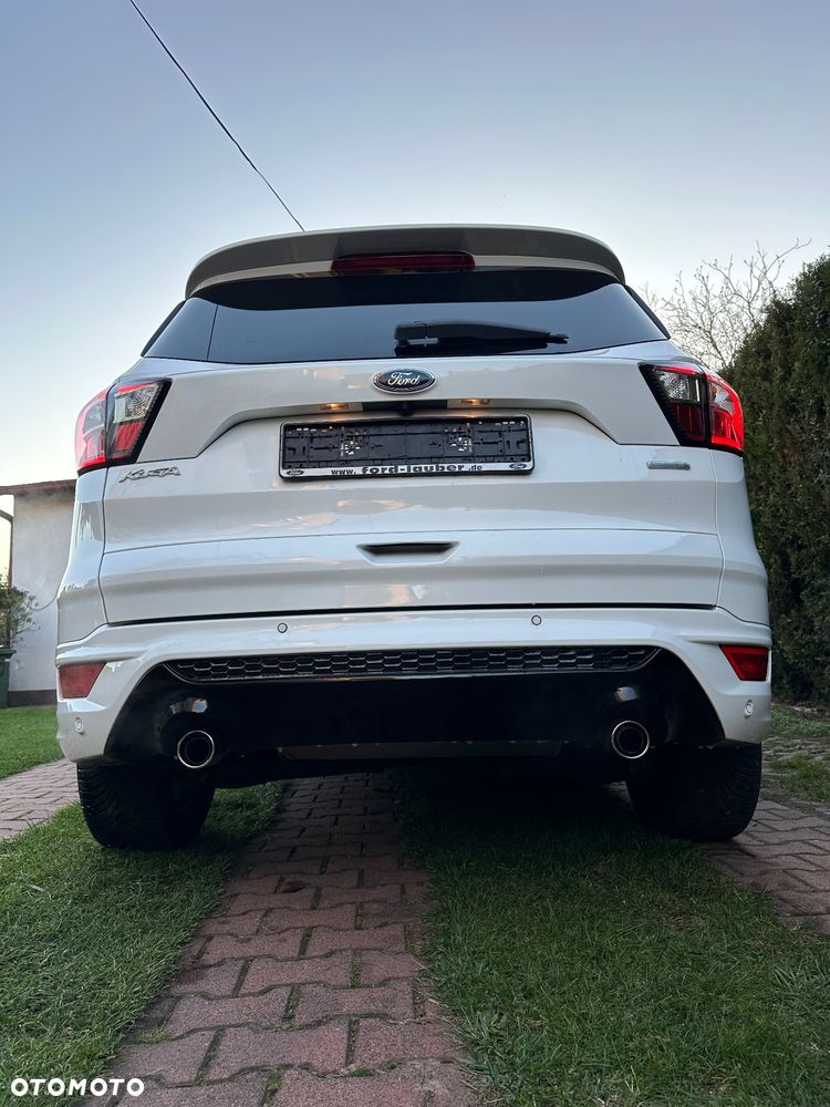 Ford Kuga - 18