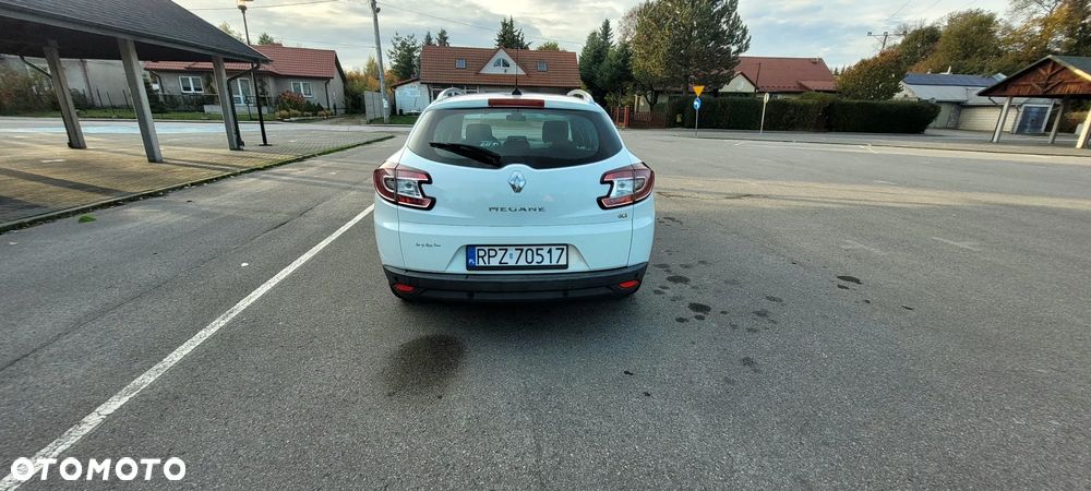 Renault Megane dCi 110 FAP EDC Dynamique - 8