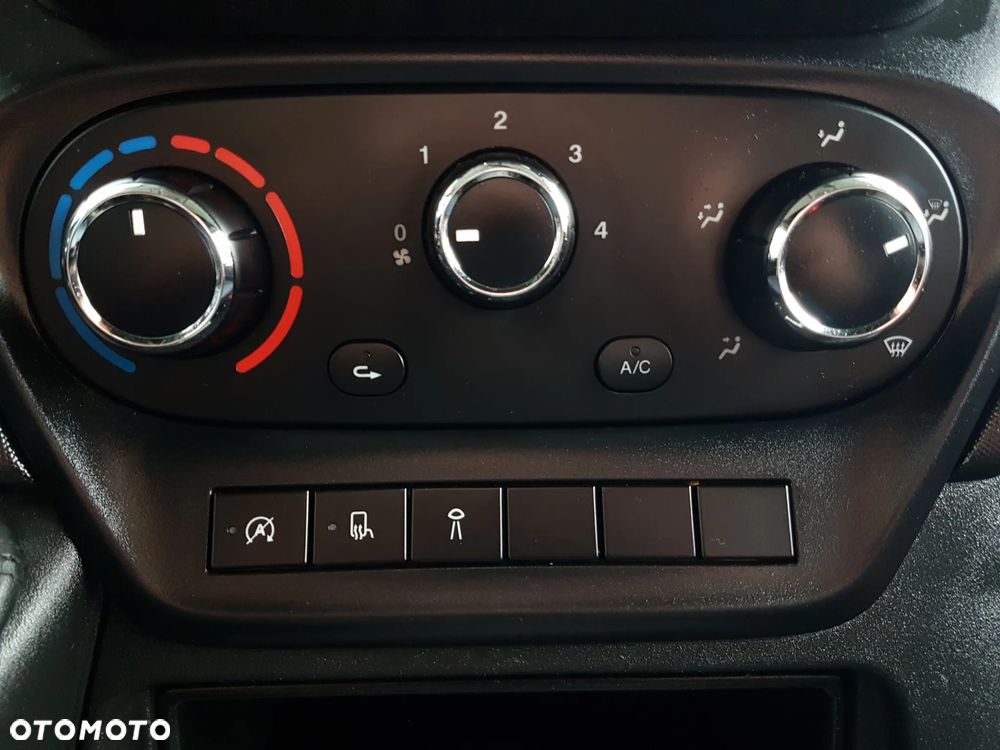 Iveco DAILY KONTENER NISKOPODŁOGOWY 4,43x2,23x2,42 SKLEP FOODTRUCK BAR KLIMA KONIOWÓZ KAMPER - 24