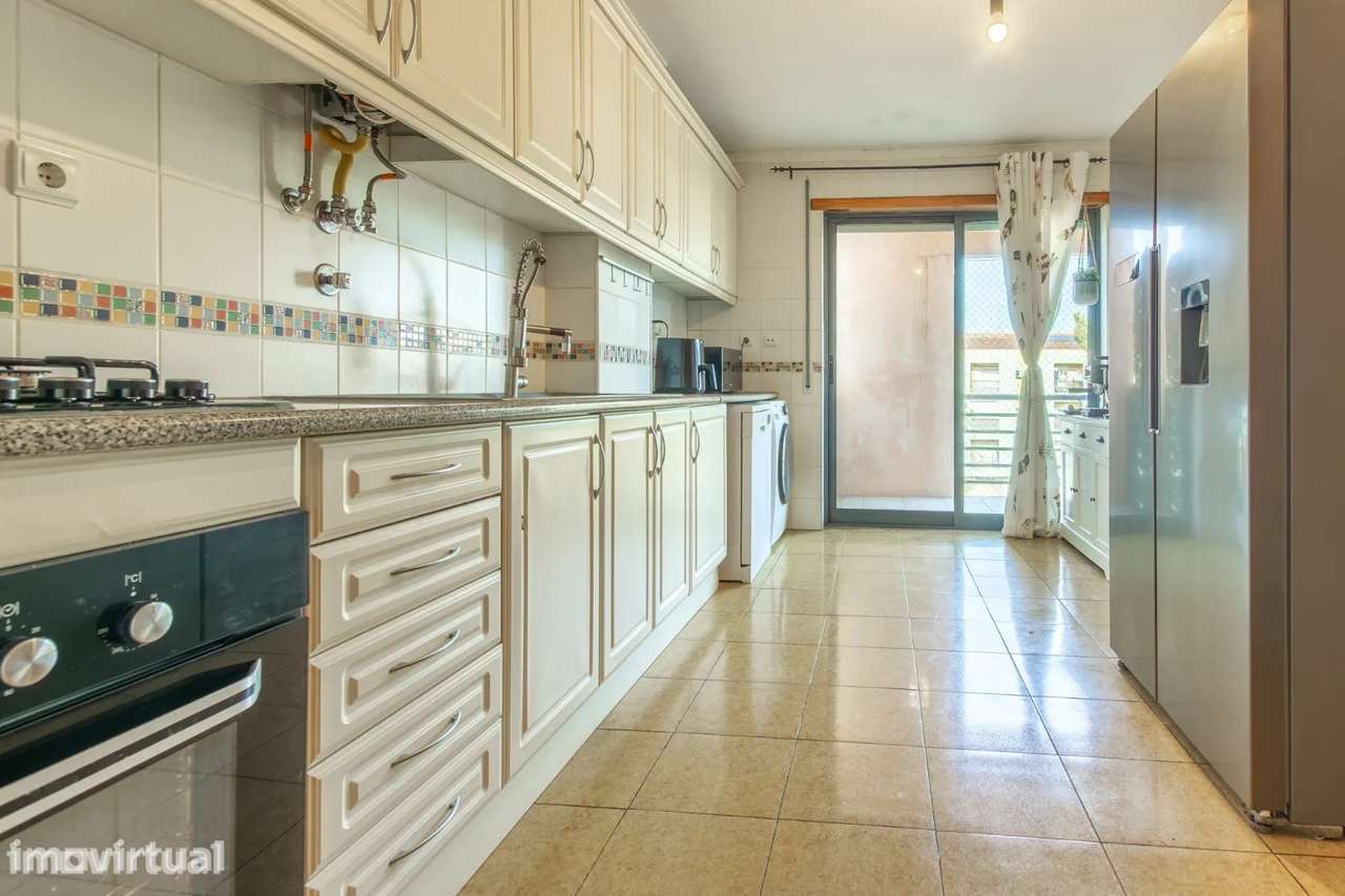 Apartamento T3 em Quinta do Anjo com Garagem - Grande imagem: 2/23