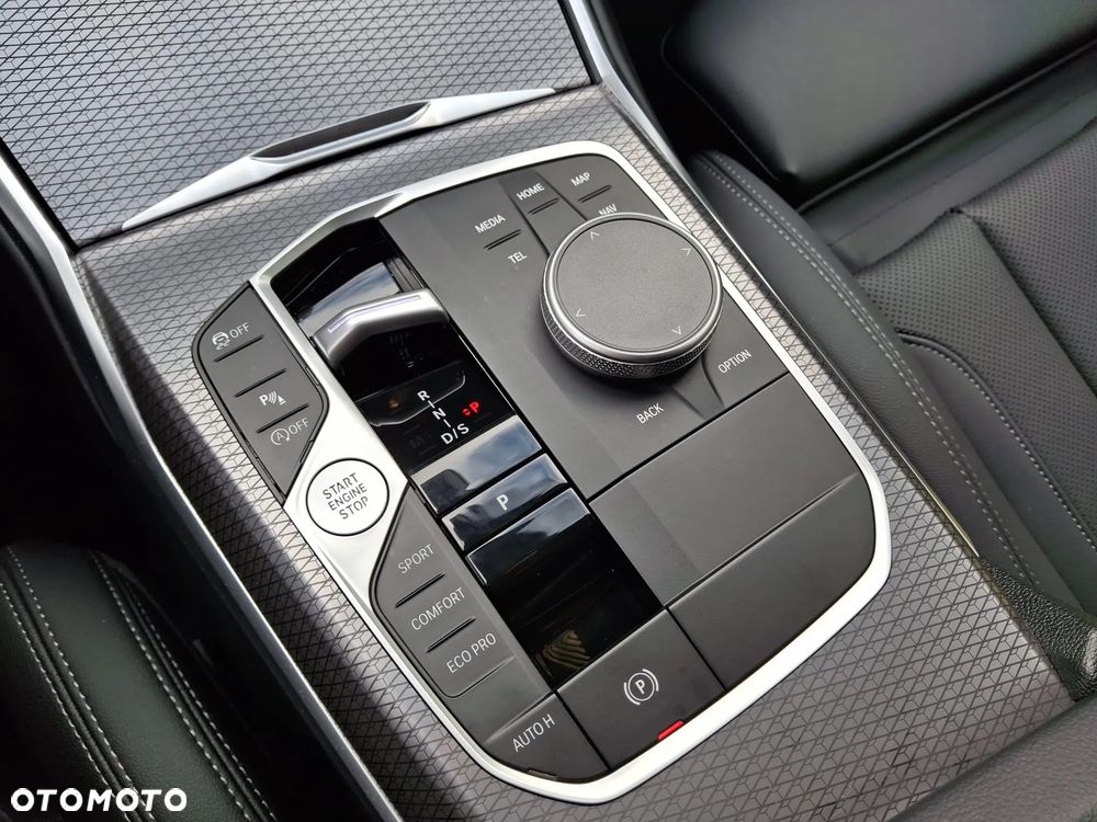 BMW Seria 3 320i M Sport sport - 21