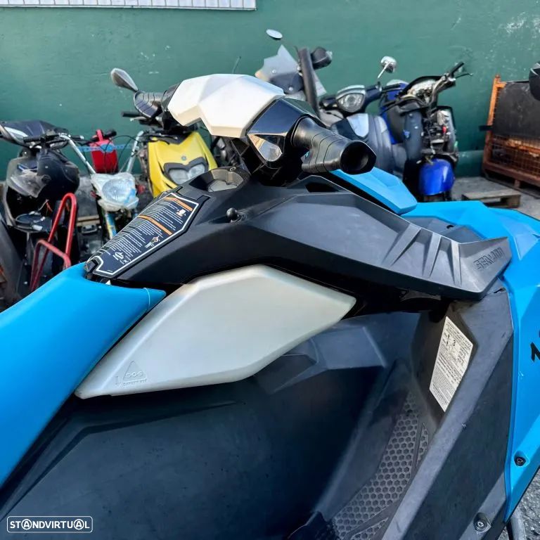 Sea-Doo Spark Trixx - 10