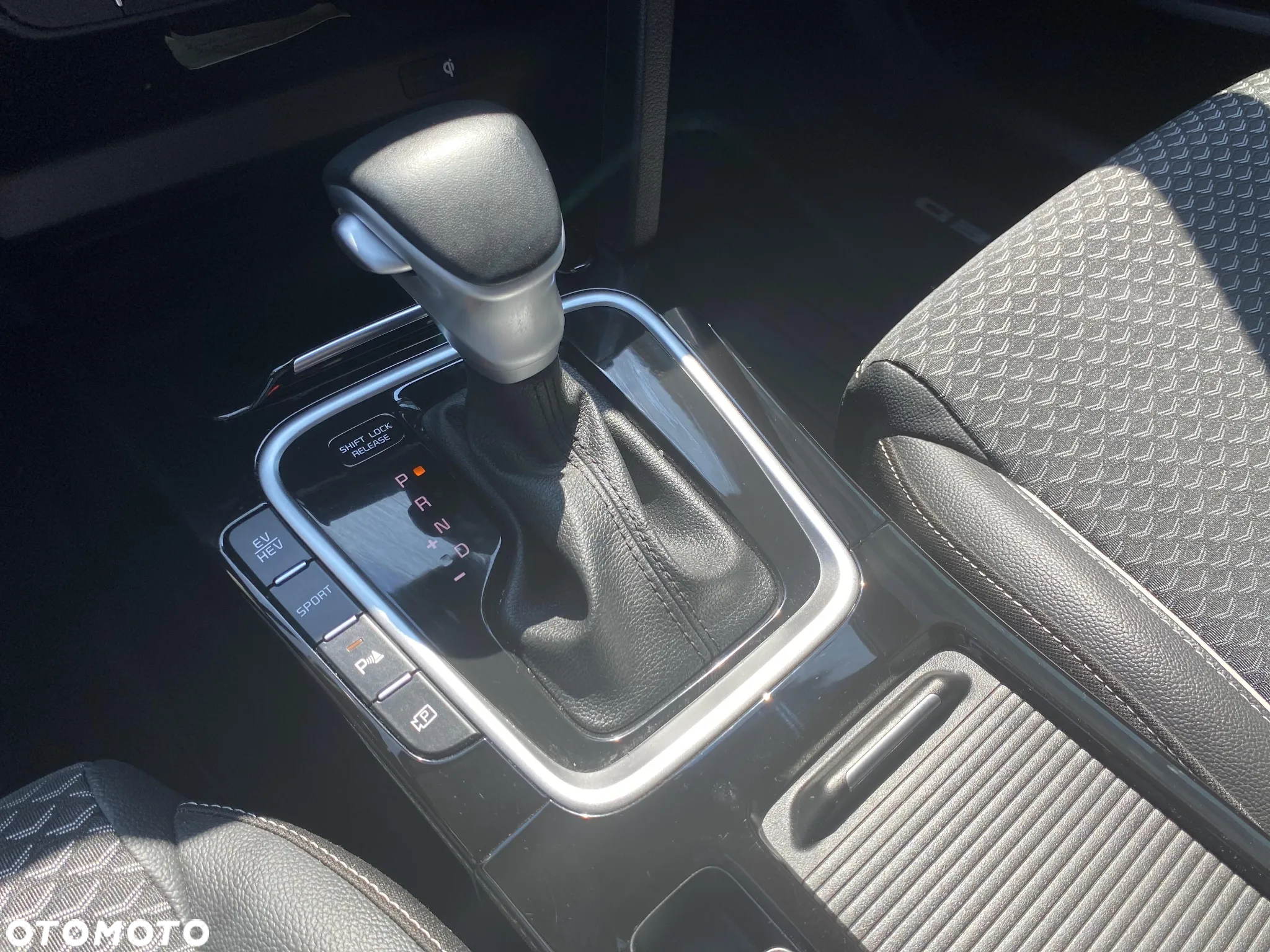 Kia Ceed 1.6 GDI PHEV Business Line DCT - 15