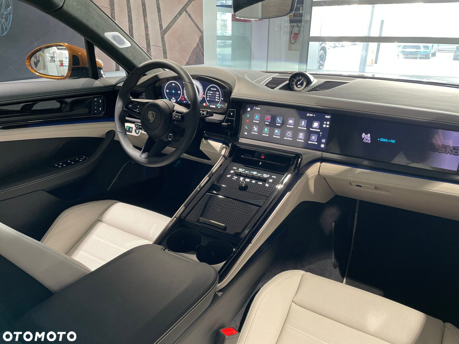 Porsche Panamera - 17