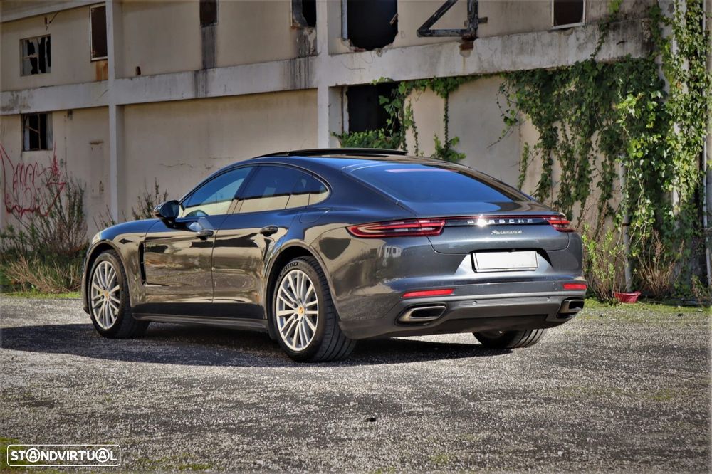 Porsche Panamera 4 E-Hybrid - 33