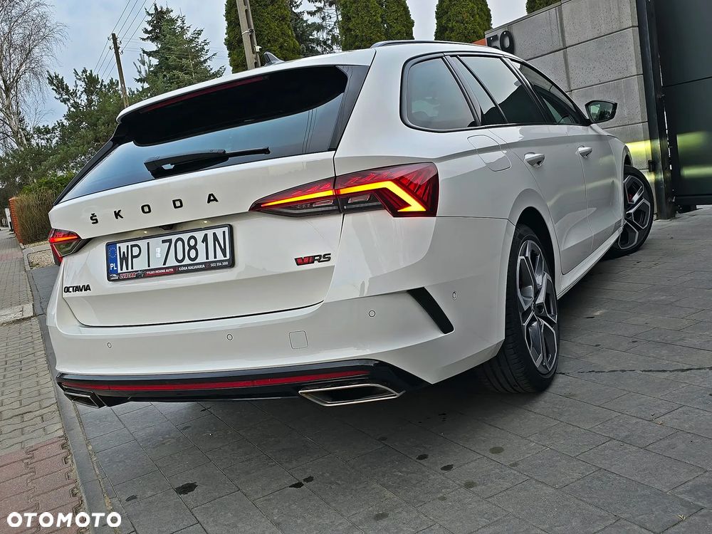 Skoda Octavia 2.0 TDI DSG RS - 12