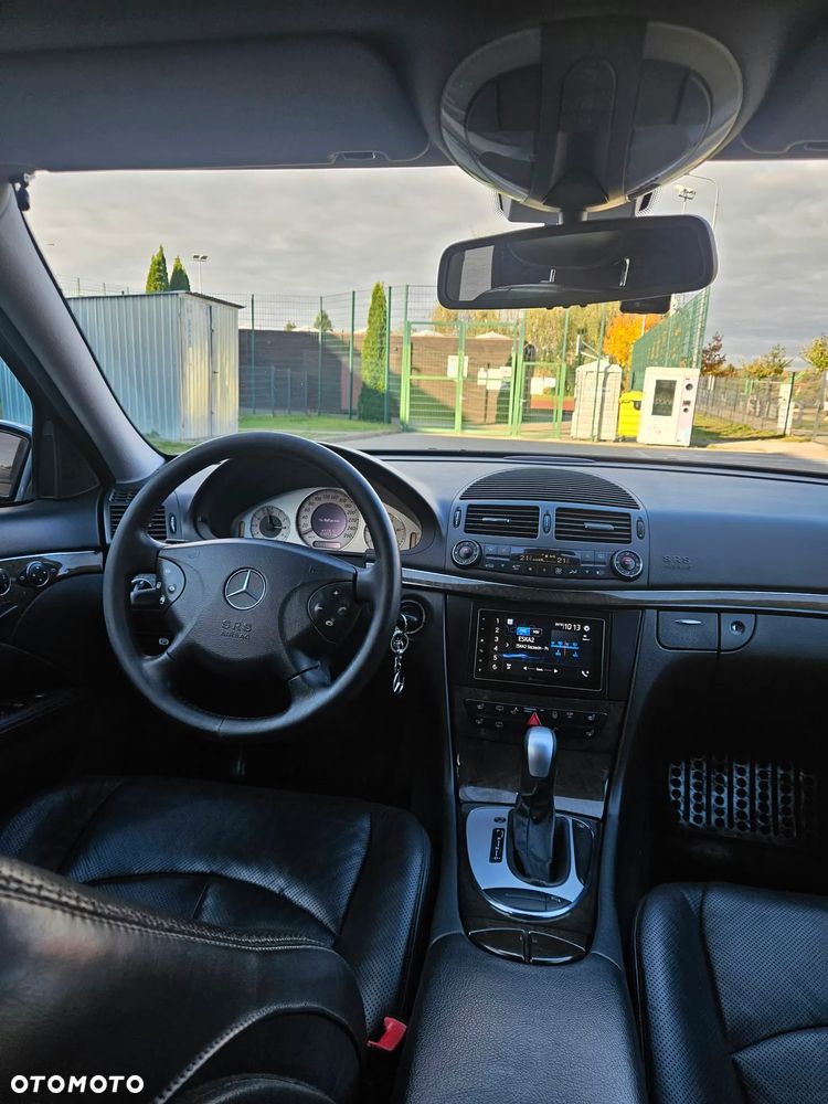 Mercedes-Benz Klasa E 320 CDI T Avantgarde - 19